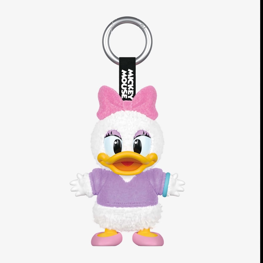 Mickey Family Cute Together Keychain- Daisy. New in box!